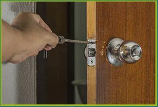 Englewood Locksmith Store Englewood, OH 937-697-3007 - 3-lock-change-residential
